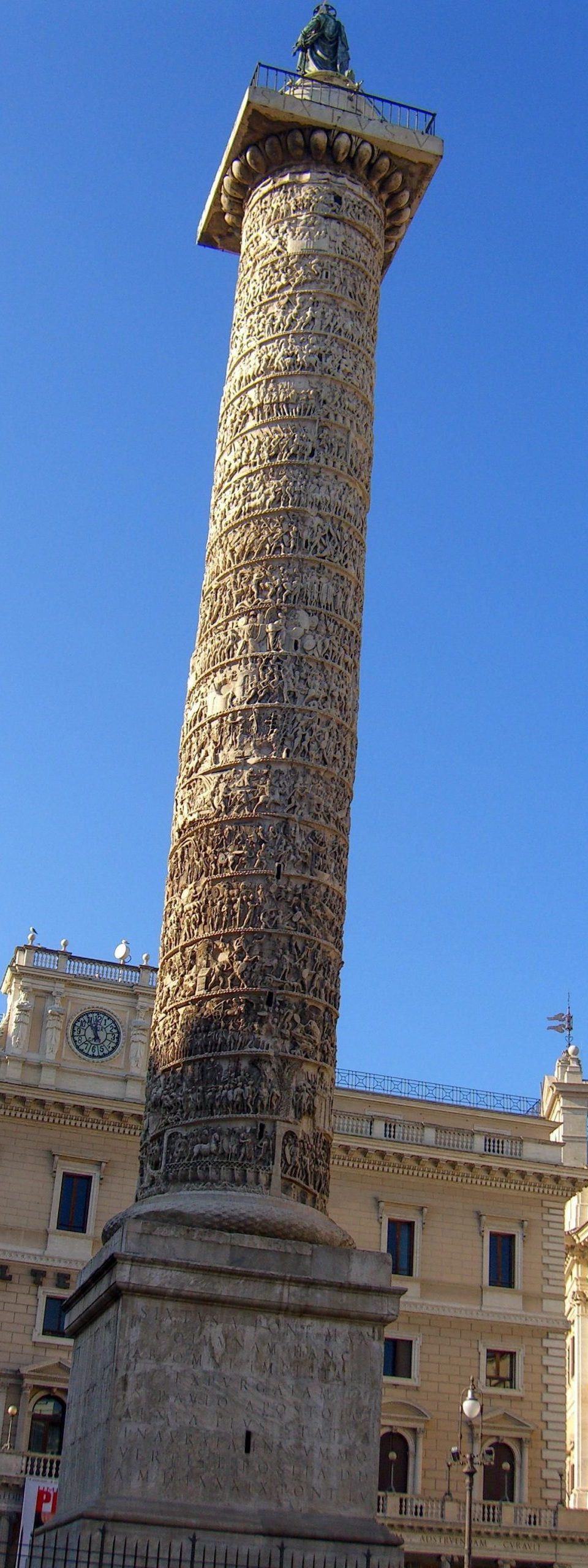 COLUMNA DE MARCO AURELIO ROMA INFINITA COLUMNA DE MARCO AURELIO ROMA INFINITA