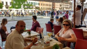 Románticos en Plaza Navona Roma