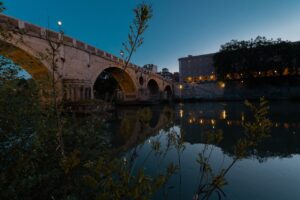 Paseo romántico Tíber Roma